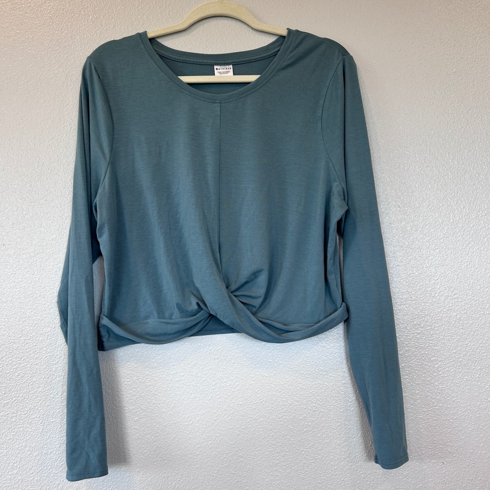 Athleta Womens XL Teal Blue Front Twist Long Sleeve Cropped Yoga Top Activewear